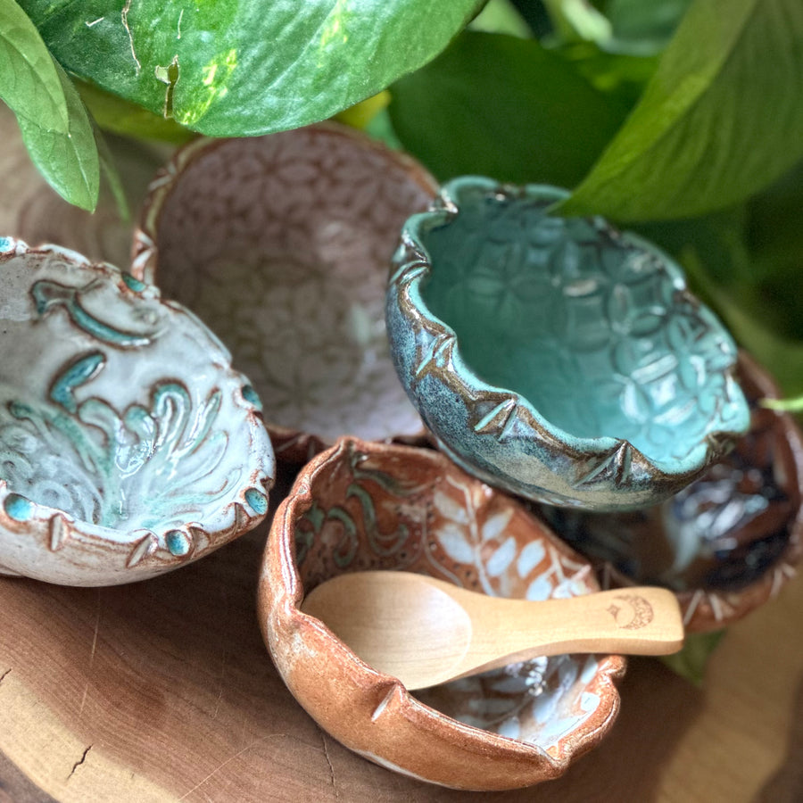 Artisan Mask Mixing Bowl & Wooden Teaspoon