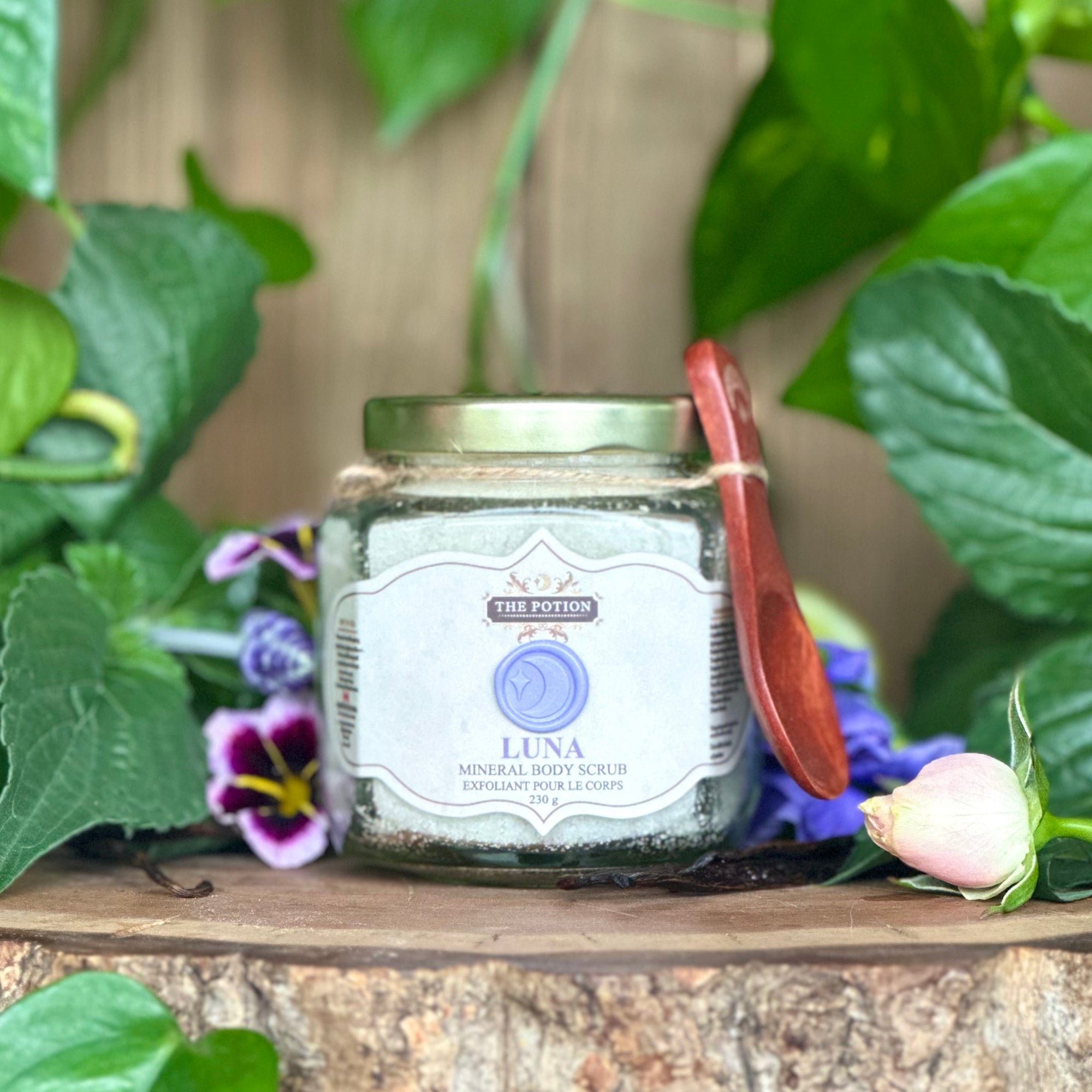 LUNA. Mineral Body Scrub