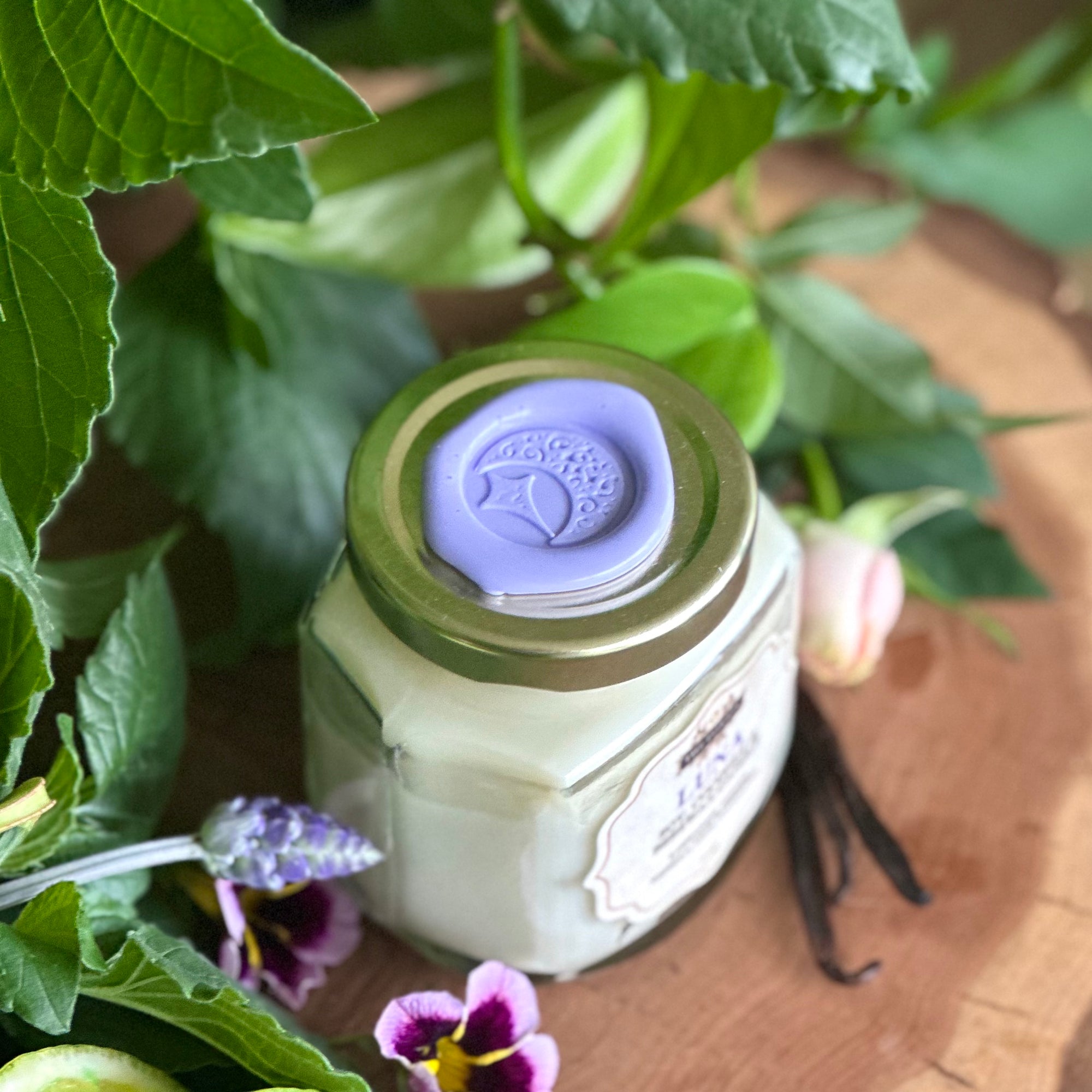LUNA. Soy, Coconut & Beeswax Candle